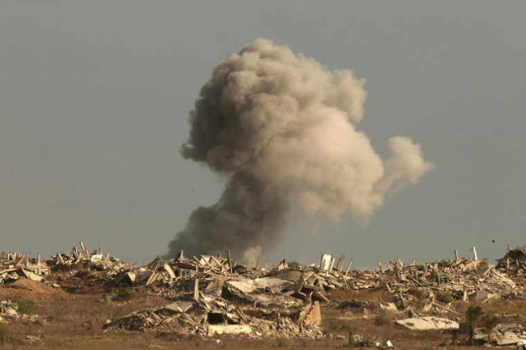 Frappe israélienne sur la bande de Gaza, vue depuis Israël le 25 septembre 2025 ( AFP / Jack GUEZ )