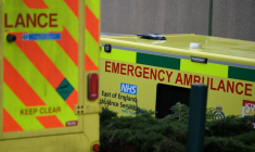 Une collision vendredi de deux trains de passagers près de Bedford, au nord de Londres, a fait un mort et des dizaines de blessés dont 11 "très grièvement", selon les services de secours qui ont dépêché d'importants moyens ( AFP / Daniel LEAL )