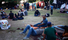 Les Palestiniens se reposent à l'hôpital al-Shifa, à Gaza