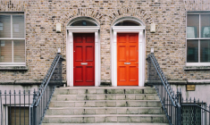 Il existe principalement deux approches: la réplication physique, où l‘émetteur achète directement les actifs de l’indice, et la réplication synthétique, qui repose sur des accords d‘échange avec des contreparties financières. ( crédit photo : Getty Images )