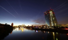 The sun sets behind the skyline during a warm autumn evening in Frankfurt