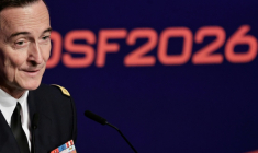 Le chef d'état-major français des Armées, le général Fabien Mandon, à Paris le 24 mars 2026 ( AFP / STEPHANE DE SAKUTIN )