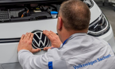 LE CONSTRUCTEUR VOLKSWAGEN COMPTE SUPPRIMER 5.000 POSTES, RAPPORTE HANDELSBLATT