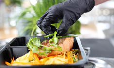 La crise sanitaire a consacré comme une tendance de fond les dark kitchen. crédit photo : Shutterstock