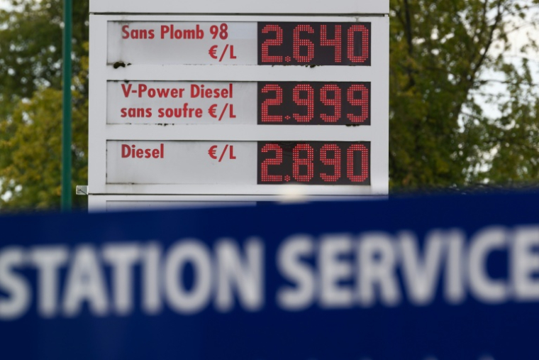 Un panneau indiquant les prix du carburant dans une station-service à Sausheim, en Alsace, le 16 septembre 2026 ( AFP / SEBASTIEN BOZON )