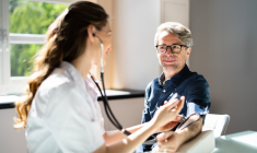 Des discussions sur le financement de la sécurité sociale en 2026 pourraient avoir un impact significatif sur vos frais de santé. (Crédits photo: © Andrey Popov - stock.adobe.com)