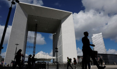 Le quartier financier et d'affaires de La Défense près de Paris