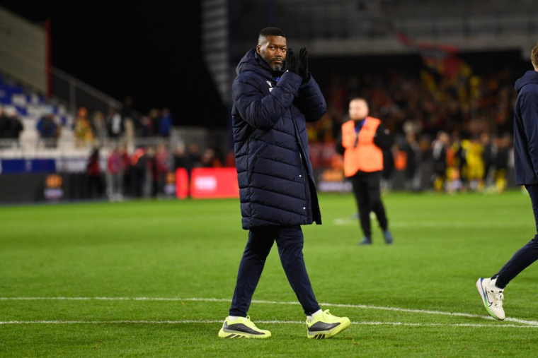 Djibril Cissé en colère après le but fantôme encaissé par Auxerre