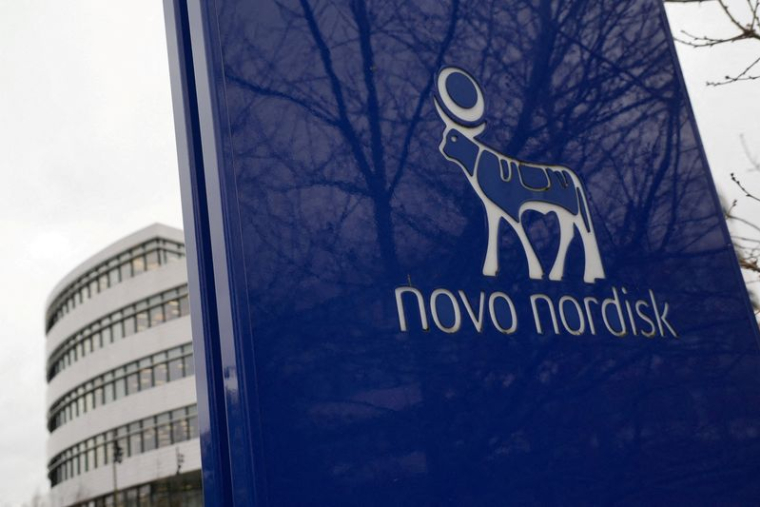 Le logo de la société pharmaceutique Novo Nordisk est affiché devant ses bureaux à Bagsvaerd