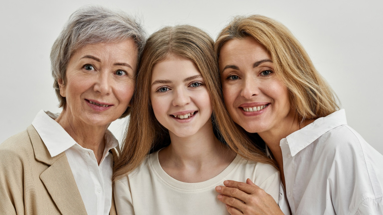 La beauté à tout âge : Conseils pour une peau radieuse à chaque étape de la vie