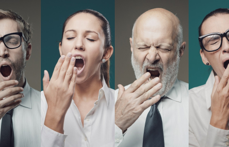 Il apparaît que l'empathie jouerait un rôle clef dans la susceptibilité à la contagion du bâillement. (crédit : Adobe Stock)