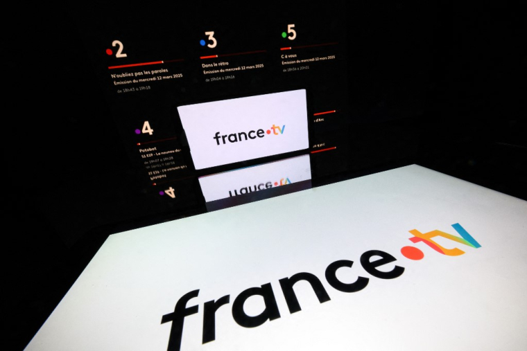 ( AFP / LIONEL BONAVENTURE )
