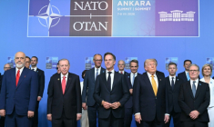 Photo de famille des dirigeants particpant au sommet de l'Otan à Ankara, le 8 juillet 2026 en Turquie ( AFP / SAUL LOEB )