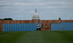 Le dôme du Capitole de Washington, derrière un chantier le 8 juin 2026 pour les commémorations du 250e anniversaire de la Déclaration d'indépendance des Etats-Unis ( AFP / Brendan Smialowski )