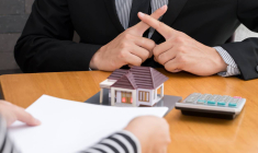 Trop de refus de crédits de la part des banques selon la Banque de France-iStock-comzeal.jpg