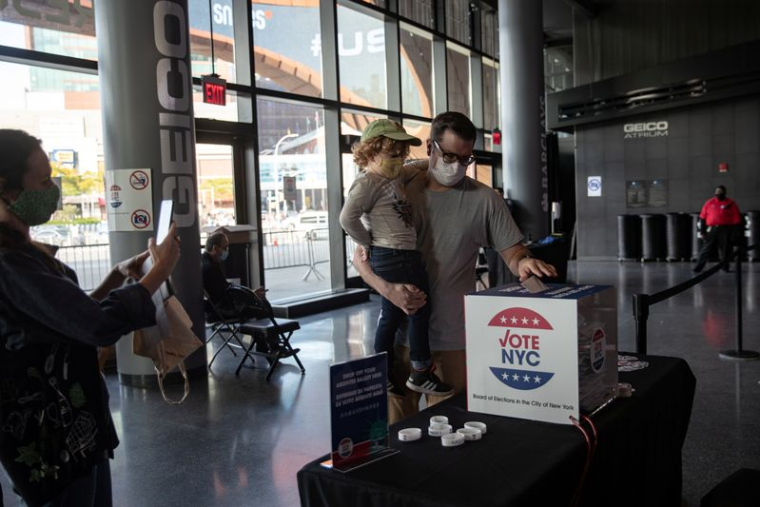 USA 2020: OUVERTURE DU VOTE ANTICIPÉ À NEW YORK, UNE PREMIÈRE