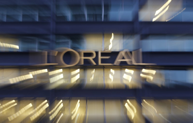 L'ORÉAL ET ARMANI RENOUVELLENT LEUR LICENCE JUSQU'EN 2050