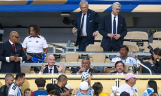 Arsène Wenger tourne le dos à Gianni Infantino