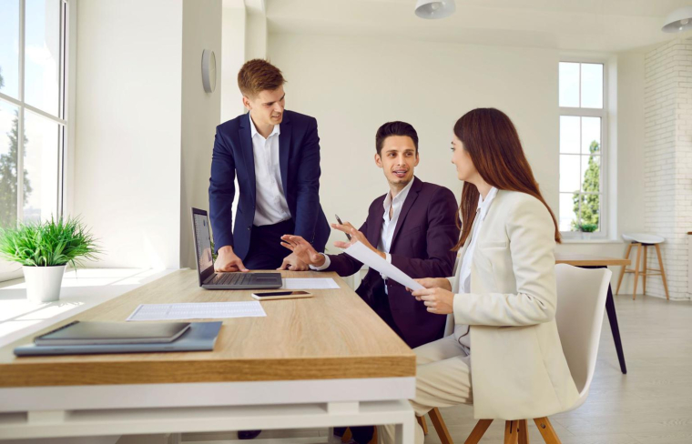 Les options disponibles dans les contrats d’assurance-vie permettent d’en faire une enveloppe d’épargne sur-mesure.