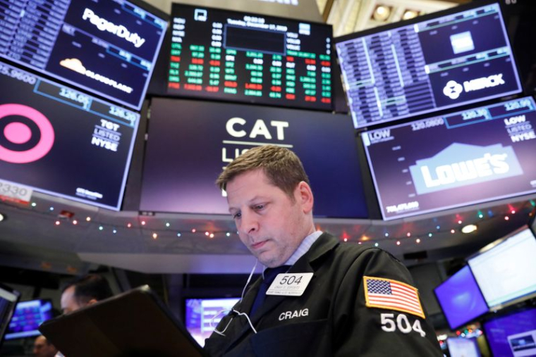 WALL STREET OUVRE EN PETITE HAUSSE