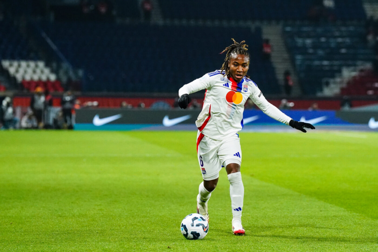 Melchie Dumornay : « Quand je loupe des buts faciles, ça me vénère ! »