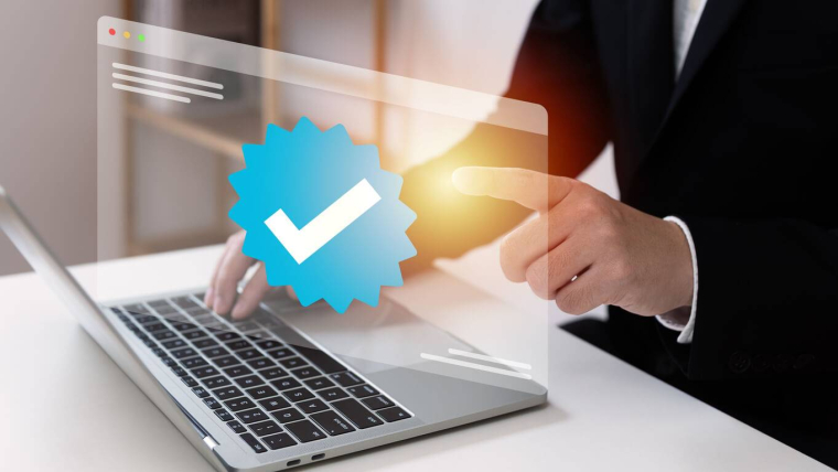 Déclaration des dons en ligne dès 2026 : que devez-vous savoir / iStock.com - Poca Wander Stock