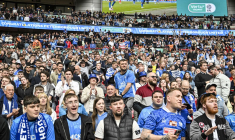 Des proches d’un supporter de Birmingham décédé insultent Aston Villa à ses funérailles