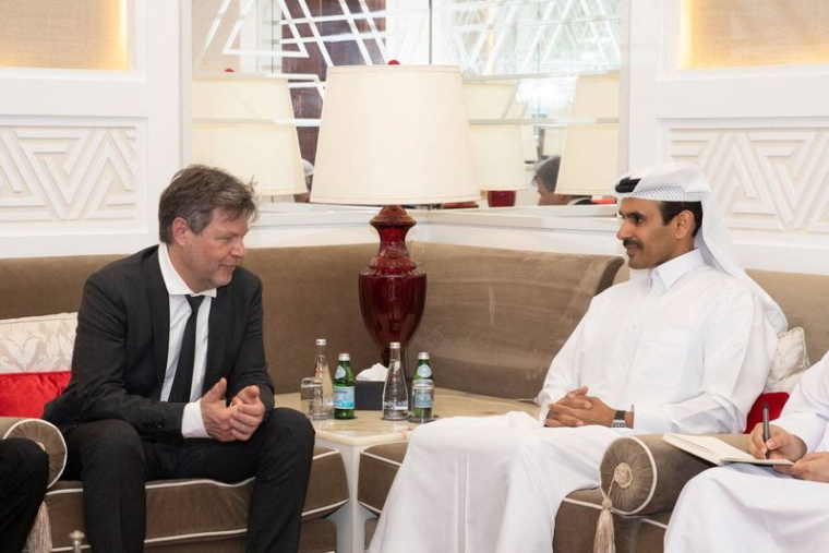 L'ALLEMAGNE CONCLUT UN ACCORD ÉNERGÉTIQUE AVEC LE QATAR