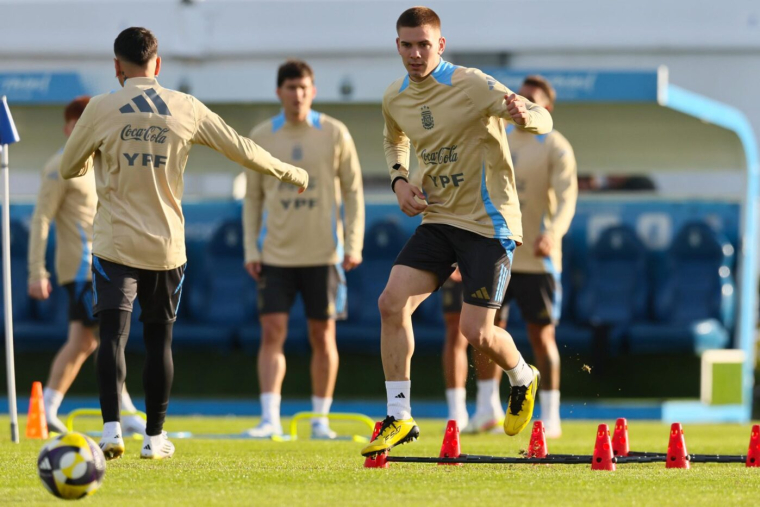 Franco Mastantuono bat un record de précocité avec l'Argentine