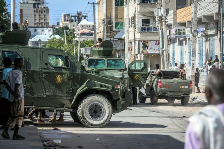 Des véhicules blindés des forces gouvernementales patrouillent à Mogadiscio en Somalie, le 4 juin 2026 ( AFP / - )
