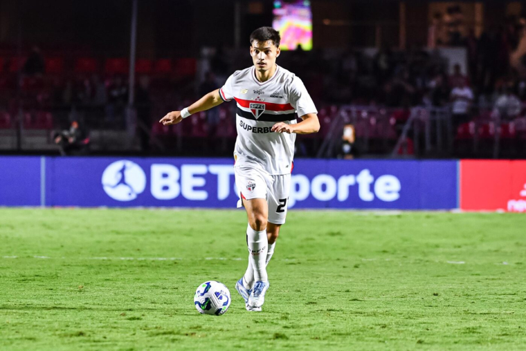 Un joueur de São Paulo risque de la prison ferme après des insultes xénophobes