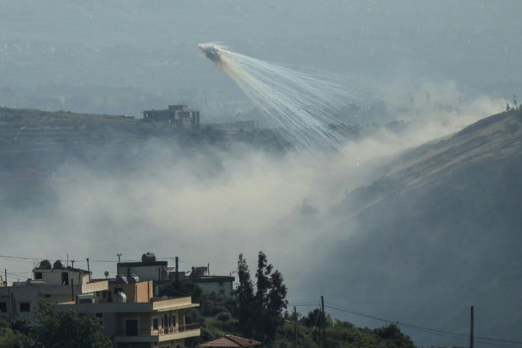 Israeli bombing on the surroundings of the village of Yohmor, in Lebanon, May 10, 2026 (AFP / -)