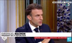 Emmanuel Macron dénonce une "chasse à l'homme" contre Gérard Depardieu