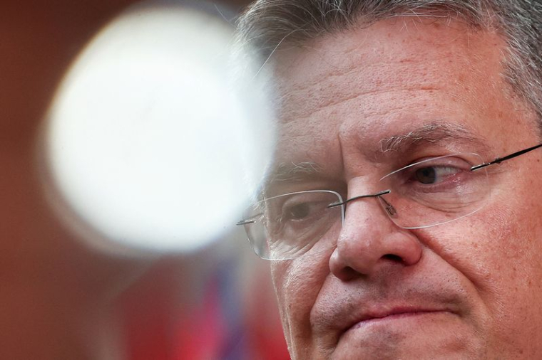 Photographie de Maros Sefcovic lors d'une réunion du Conseil des affaires étrangères de l'Union européenne
