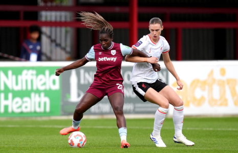 L'idole très originale de Viviane Asseyi