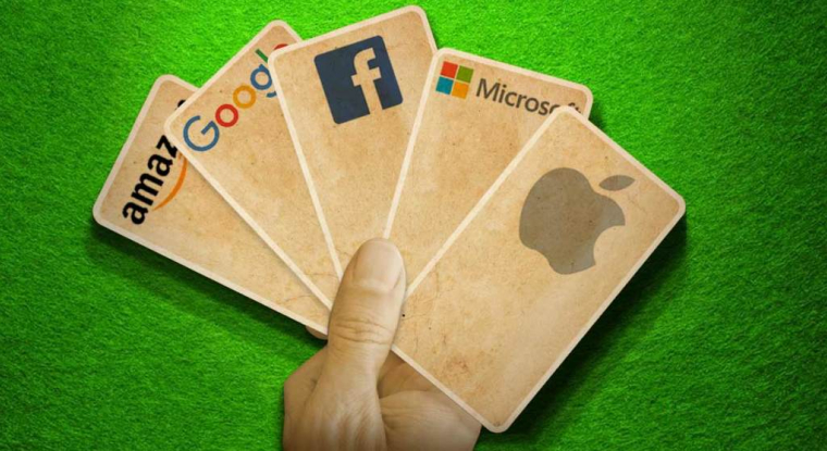 Le cumul des capitalisations boursières de Google, Apple, Facebook, Amazon et Microsoft dépasse 3.500 milliards de dollars. (© sociétés / montage Le Revenu)
