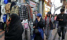 Dans le bazar de Tajrish à Téhéran, le 28 janvier 2026 ( AFP / ATTA KENARE )