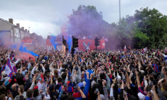 Les supporters de Crystal Palace en colère après leur rétrogradation en Ligue Conférence