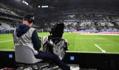 ( AFP / CHRISTOPHE SIMON )