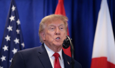 Le président américain Trump signe un accord sur la sécurité du Groenland lors de la 81e Assemblée générale des Nations unies (AGNU), à New York