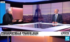 Pascal Perrineau, politologue : "Il serait raisonnable de faire évoluer le système de parrainages"