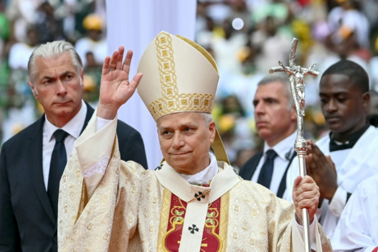 Le pape Léon XIV arrive au stade de Malabo, en Guinée équatoriale, pour célébrer une messe, le 23 avril 2026 ( AFP / Alberto PIZZOLI )