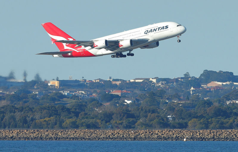 QANTAS ANNULE UNE COMMANDE DE HUIT A380 DONT L'AVENIR S'ASSOMBRIT