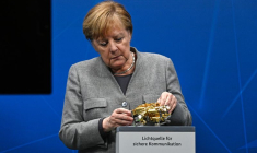 LA PANDÉMIE VA CONFORTER LA DOMINATION ÉCONOMIQUE DE L'ASIE, DIT ANGELA MERKEL