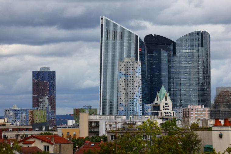 Une vue générale montre les Tours Aillaud, les tours du quartier Pablo Picasso, à Nanterre