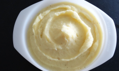 La traditionnelle purée et sa saucisse au couteau de chez Bouillon Service arrivent en tête de ce classement. (Illustration) (422737 / Pixabay)