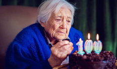 Rôle et condition des personnes âgées - iStock-praetorianphoto