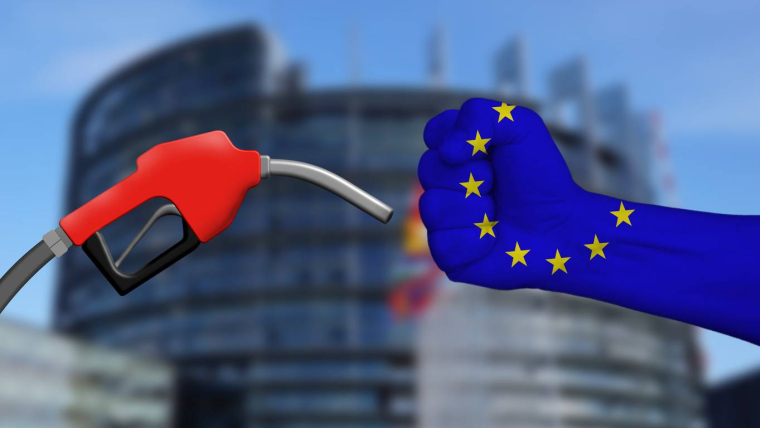 L'interdiction des voitures thermiques en 2035-iStock-Andrea Nicolini