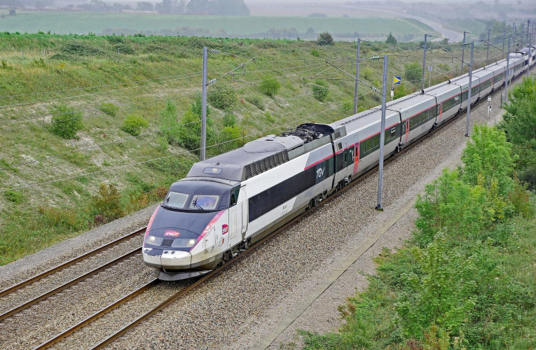Air France et la SNCF mettent en place un nouveau dispositif dans le cadre du programme Train+Air. (illustration) (Erich Westendarp / Pixabay )