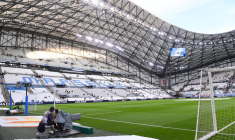 Le Vélodrome gronde contre McCourt avant le Classique